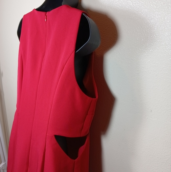 Mare Mare x Anthropologie Red Cut-Out Shift Dress size Medium - Picture 5 of 11